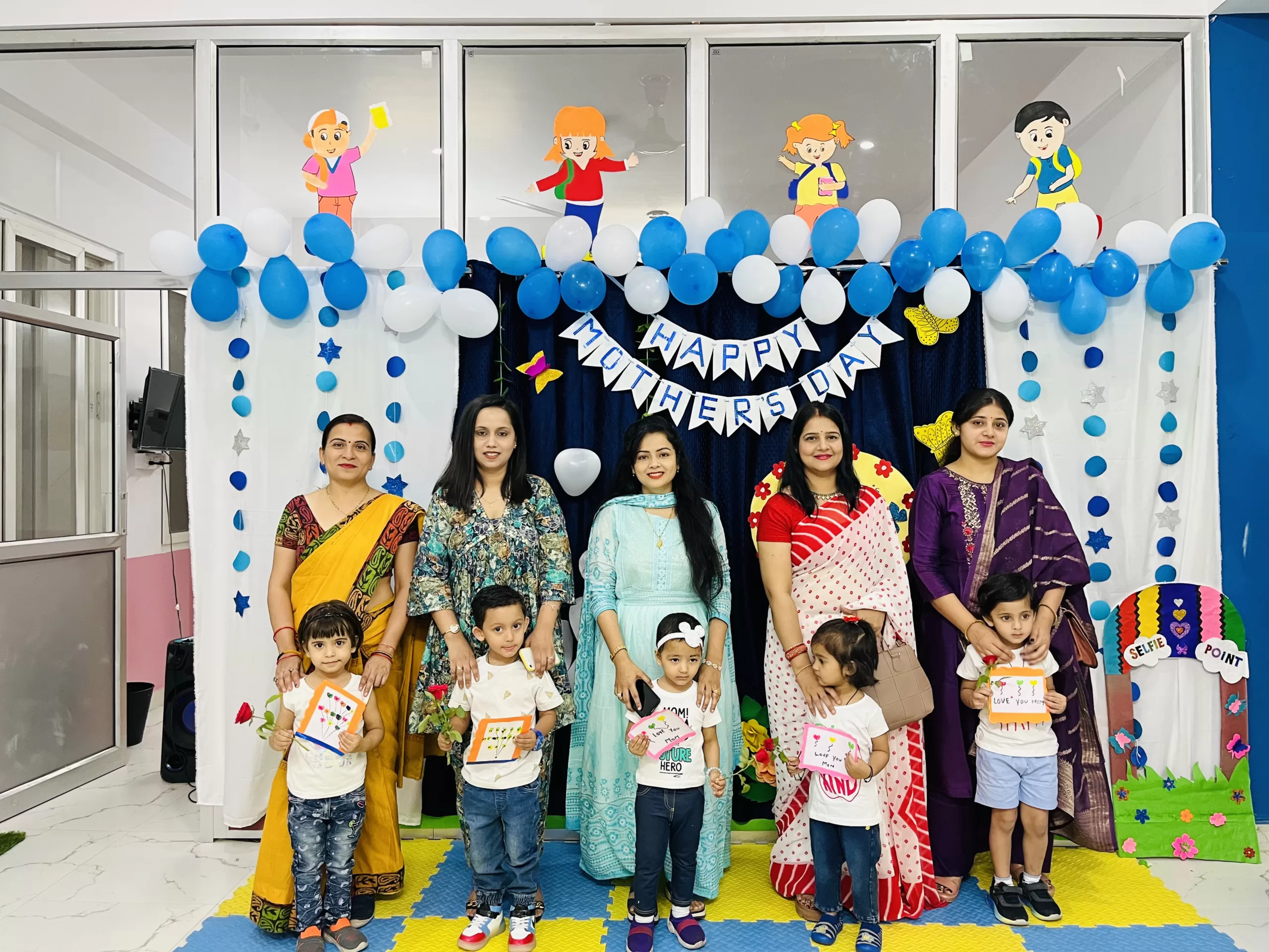 Mothers standing with their kids at the Best Daycare Ruchi Khand